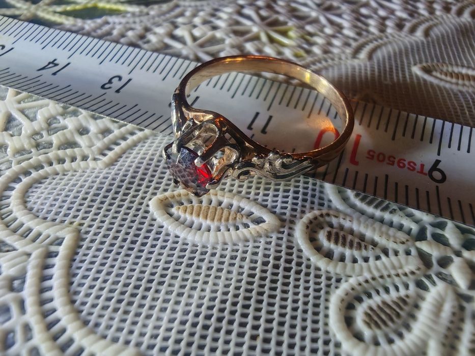 Продавам златен руски пръстен 14к