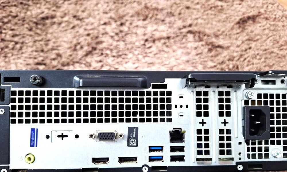 DELL PC OptiPlex 3060 i5 - 8500 Intel Core Pana la 4.10 GHz 8 GB