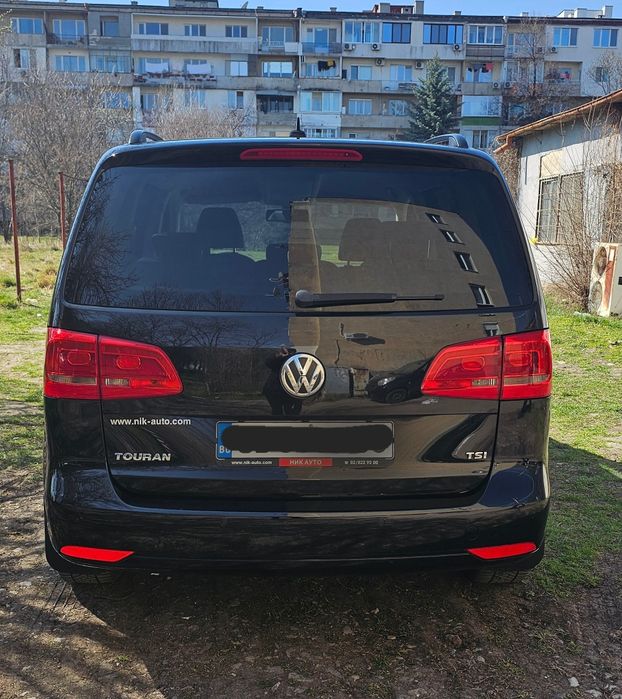 VW Touran 1.4 TSI – 5 места / Паркинг асистент / Подгрев / Мултимедия