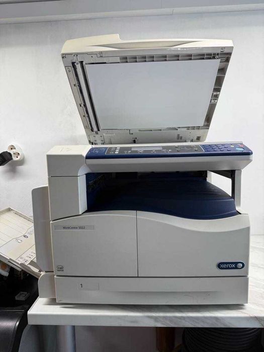 Мултифункционален принтер Xerox WorkCentre 5022.