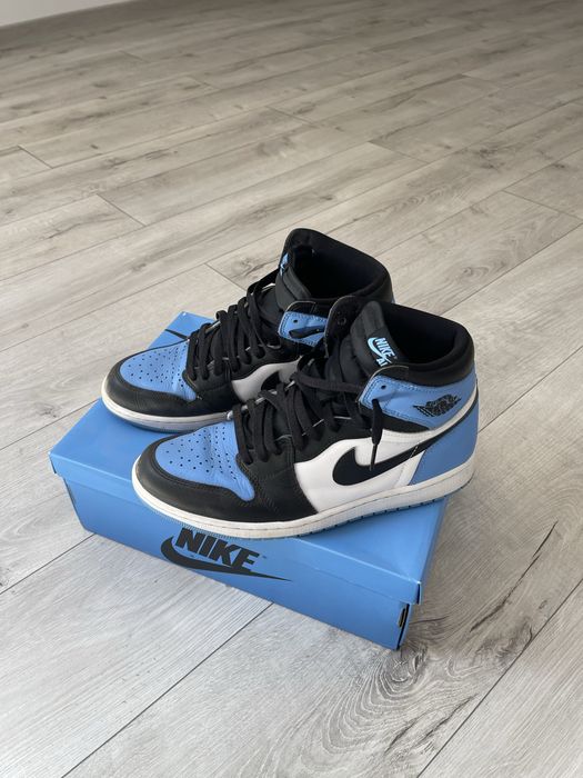 Air Jordan 1 High UNC Toe