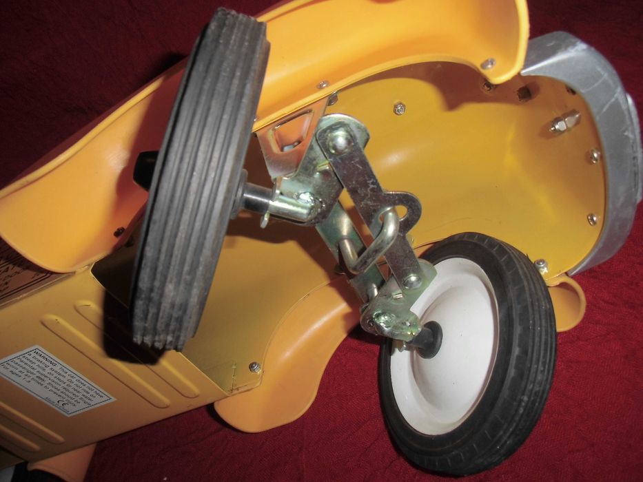 Masinuta din metal si plastic 77x25x35 cm