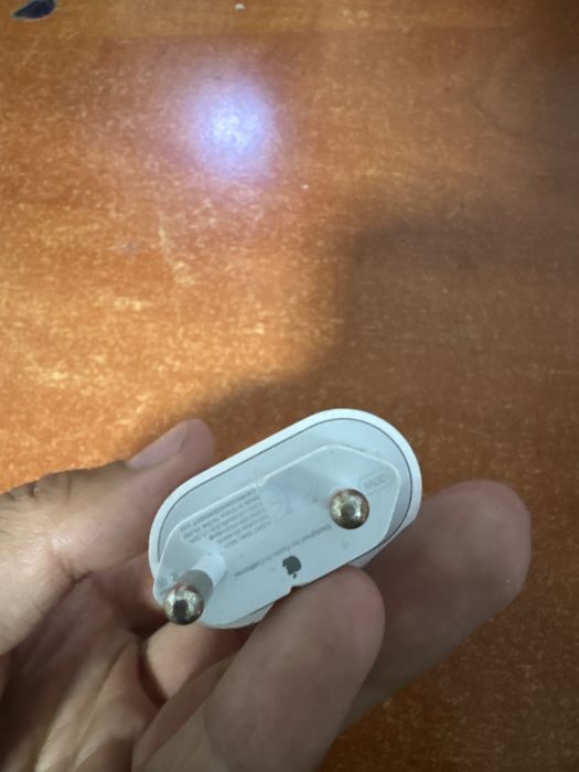 Зарядка для айфон