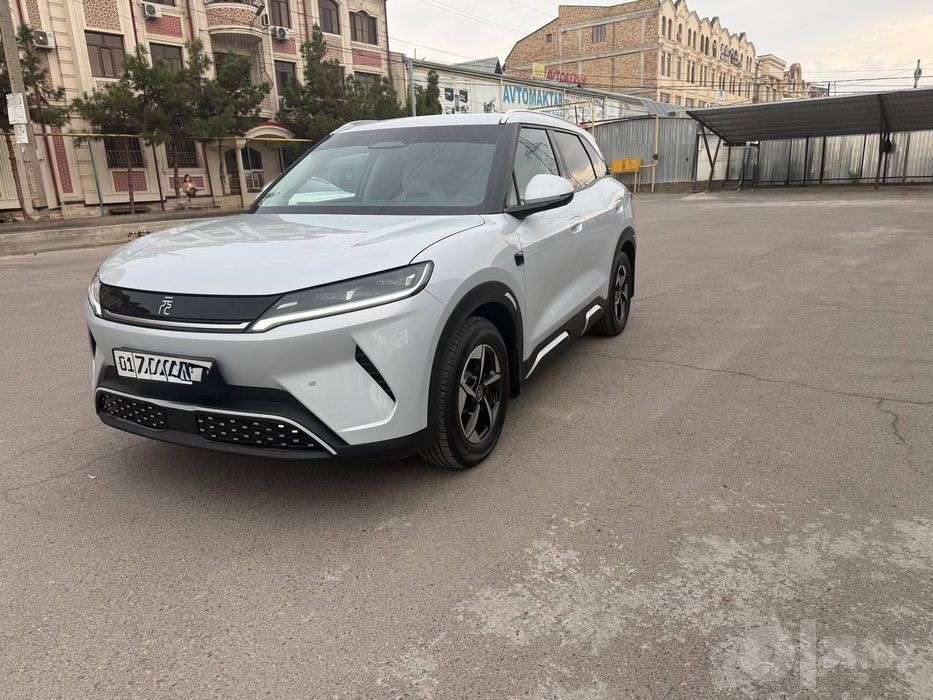 BYD YUAN up smart
