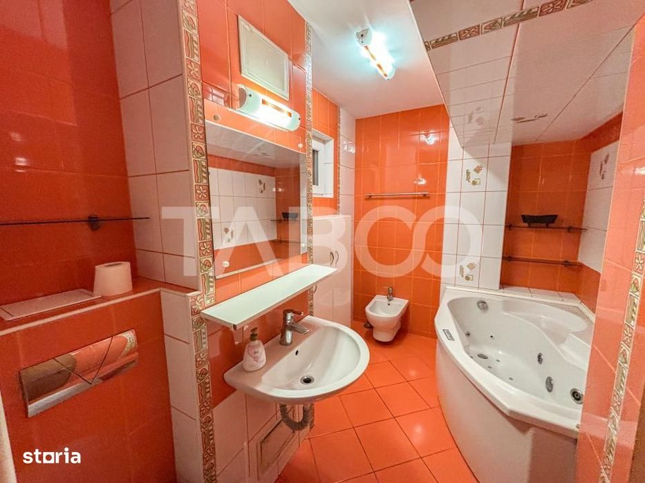 Apartament 4 camere de inchiriat in Piata Cipariu Centru