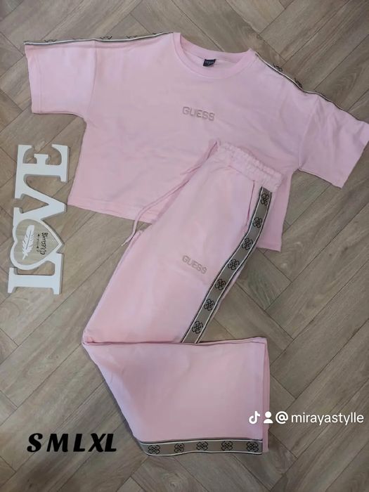 Дамски екипи  S M L - Guess,   Adidas