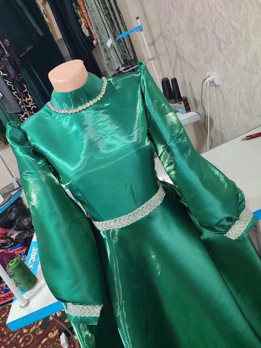 Vecherni koʻylaklar soni 2 ta