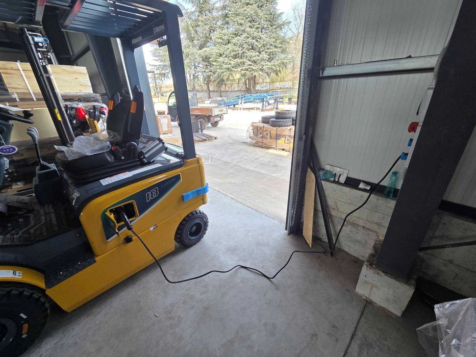 Electrostivuitor Stivuitor Electric Motostivuitor LITHIUM 1800kg 2500kg