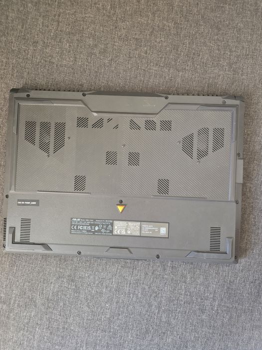 Laptop Asus tuf f15 2024 rtx 4060 i7 13620h