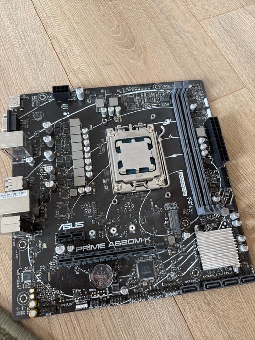 Kit Gaming AMD AM5: Ryzen 5 8400F + Placă de bază ASUS PRIME A620M-K (DDR5)