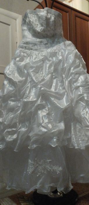 Свадебные платья