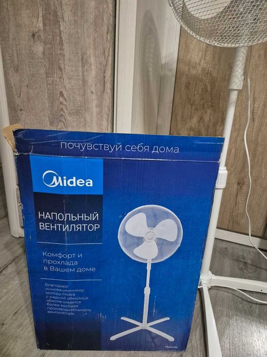 Напольный вентилятор Midea