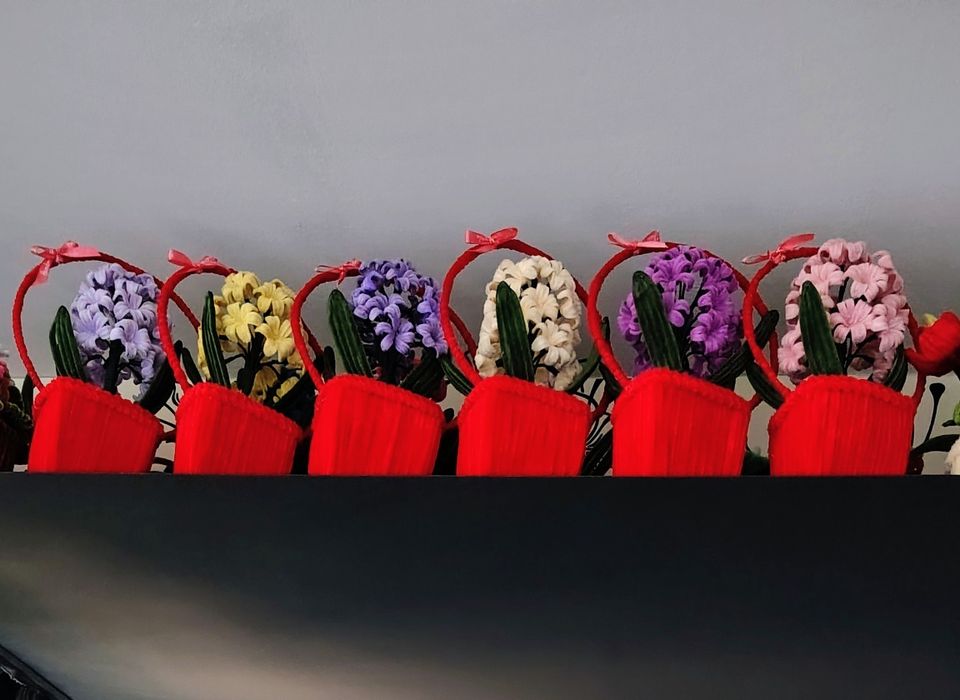 Coșuri cu Zambile din sârmă plușată 100% Handmade!