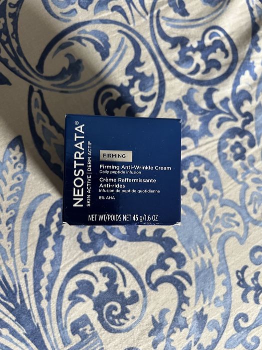Crema Neostrata dama