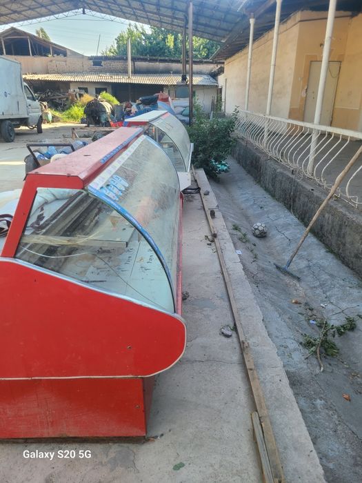 xaladelnik 2 dona 2 xil razmer Kota sal kichkina  2 kalasi 500$kelsham