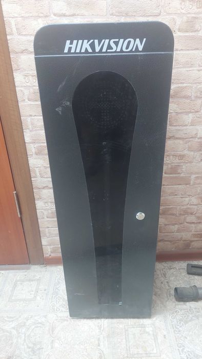Продам шлагбаум Hikvision