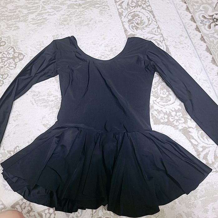 продам для танцев платье