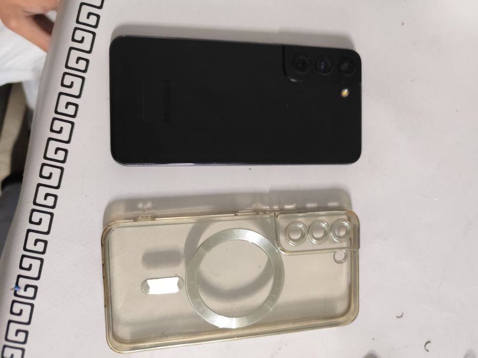 Продается или на обмен самсунгs s22