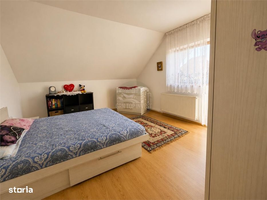 Casa individuala 5 camere 2 bai teren 545mp - Lupeni