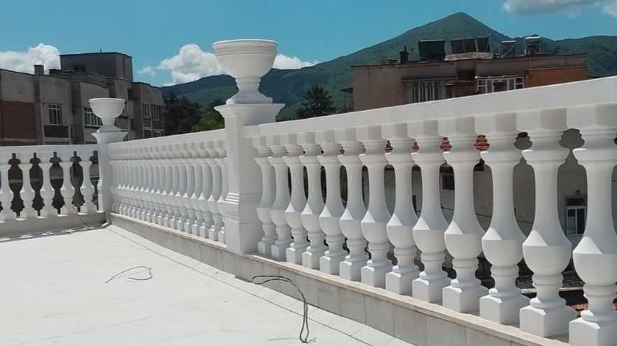 Балюстради от Балюстри, Первази (Шапки) за бордове на тераси