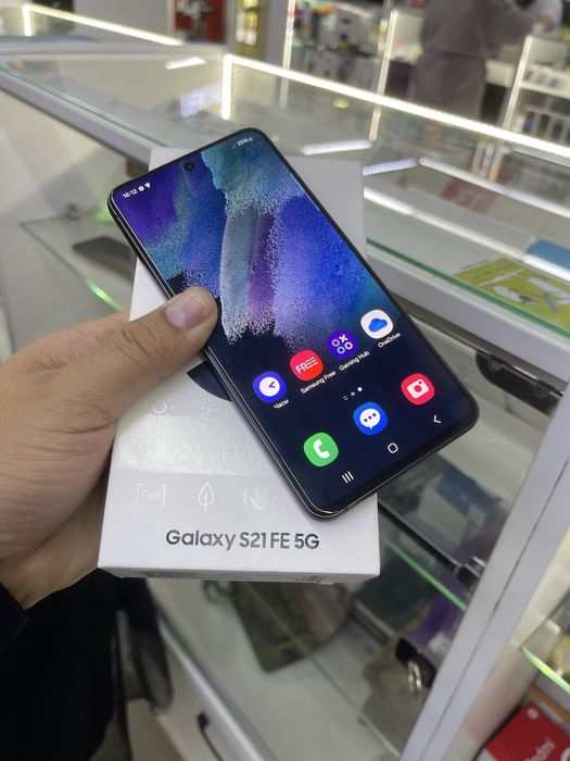 Samsung S21fe 5G. 8/256