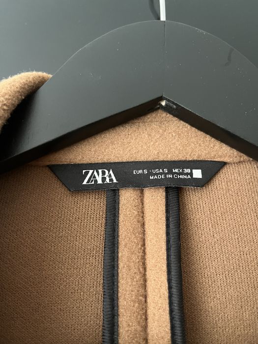 Palton bărbați  în stare impecabilă