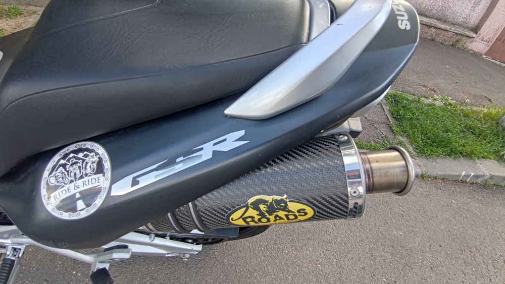 Motocicleta Suzuki GSR 600 - CarVertical