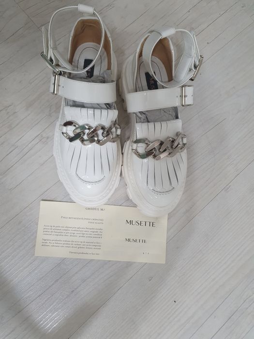 Sandale Musette Dama Kalista 883 alb marimea 36