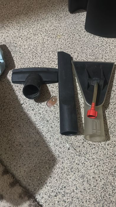 Продам рабочий пылесос