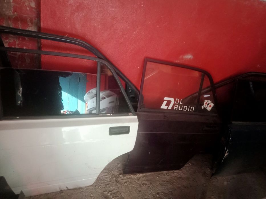 Продам двери на Жигули классика!