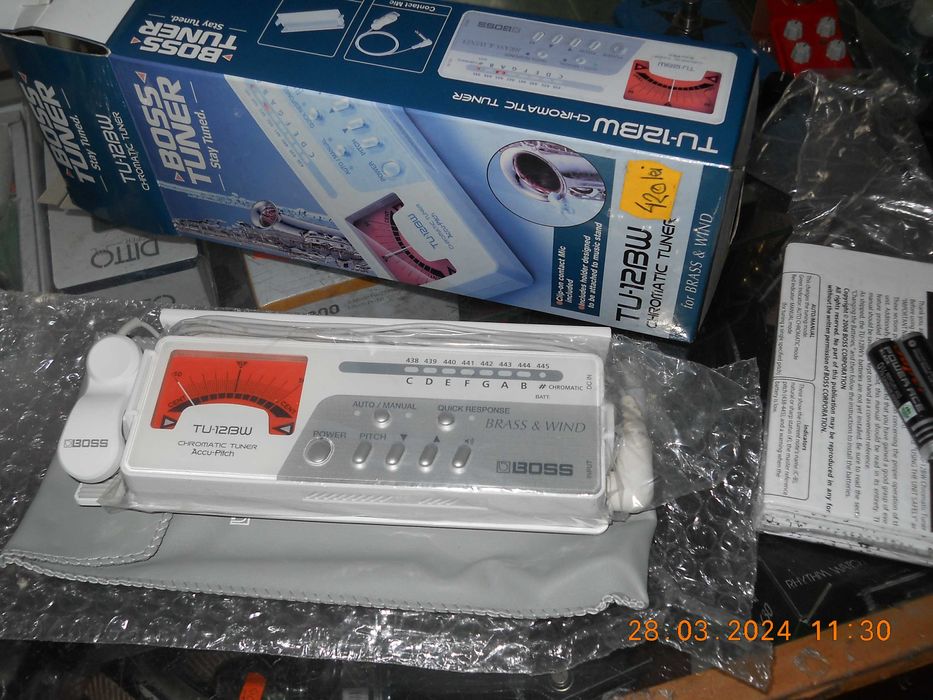 Tuner Boss TU-12BW-Chromatic Brass&Wind