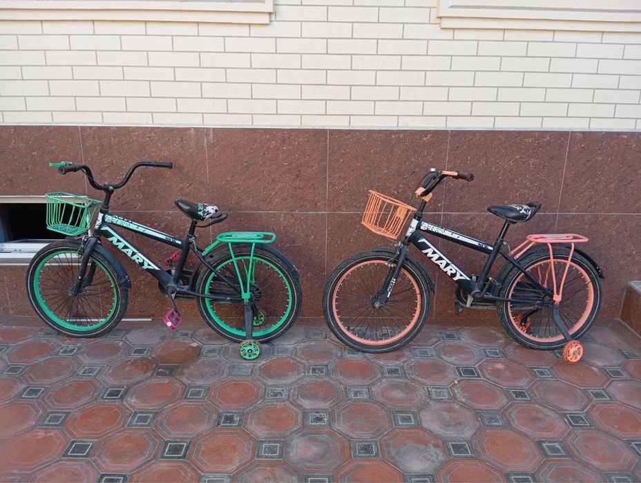 Велосипед. Качели