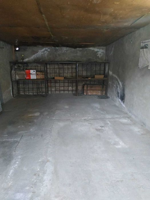 Продаётся гараж.