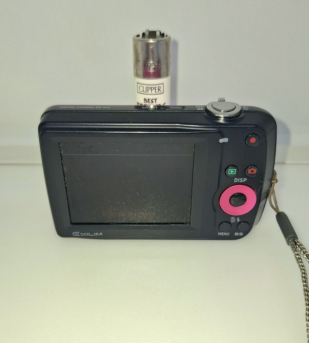 Casio Exilim EX-Z33 компактен дигитален фотоапарат