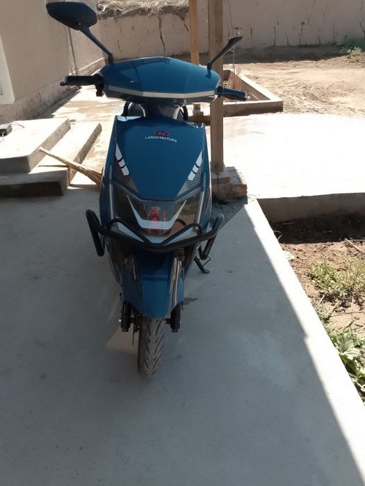 "Largo Motors" mapedi(skuter)