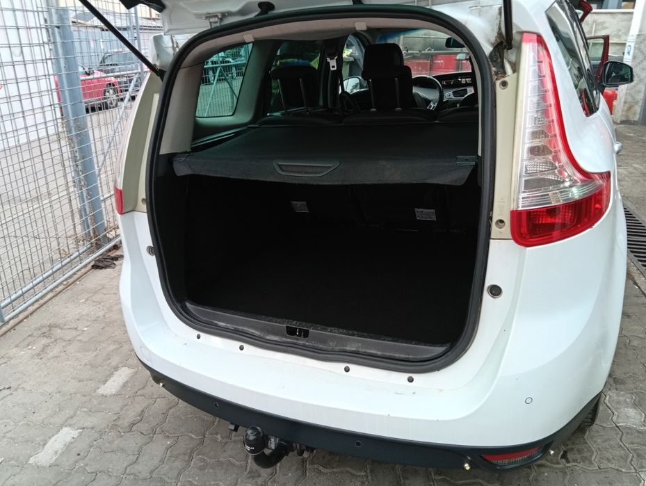 RENAULT Grand Scenic 2011 — imagine 4