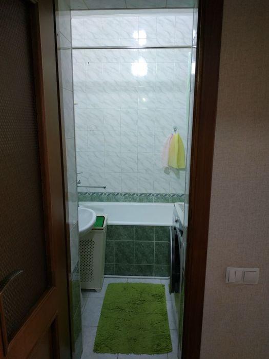 Продаётся Амира Темура 105 кв