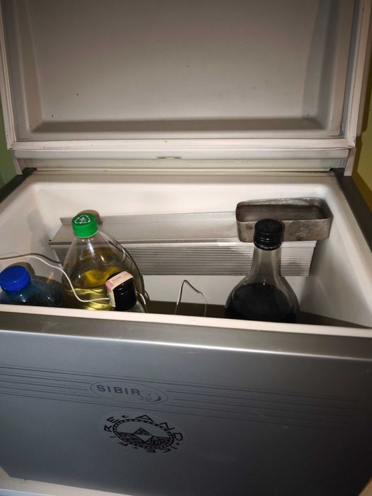 Преносим   хладилник на газ 12v 220v