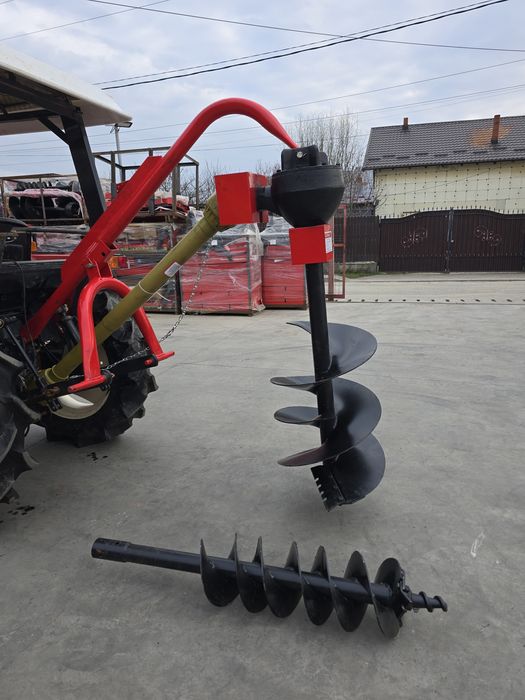 Burghiu agricol  tractor japonez