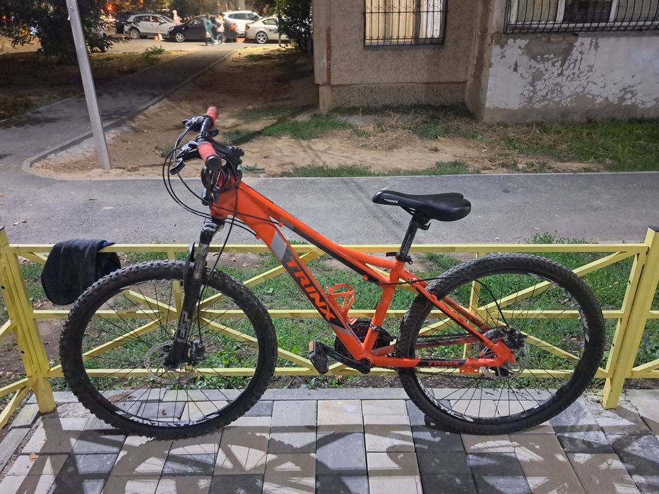 Продаю Trinx m258