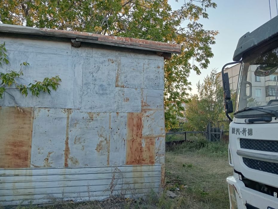Продам гараж в Заводском