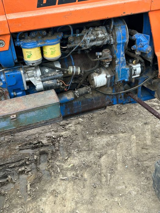 Vând tractor fiat 640