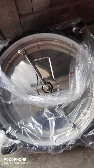 Продавам уред за почистване на подове, стени, покривки д-р.