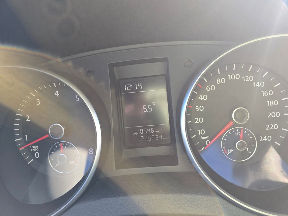 Vând Volkswagen Golf 6 – 1.4 TSI, 122Cp
Mașină fiabilă și confortabil