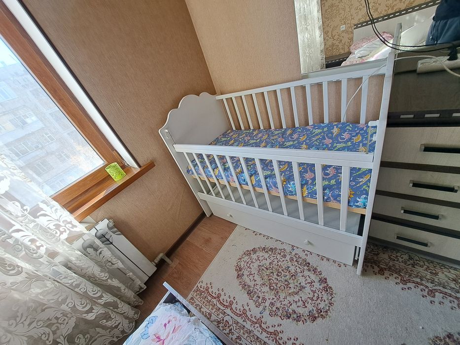 Детская кроватка