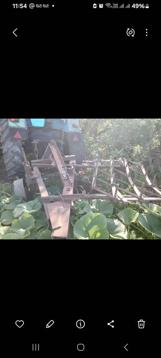 Продам трактор юмз с плугом и запчастями