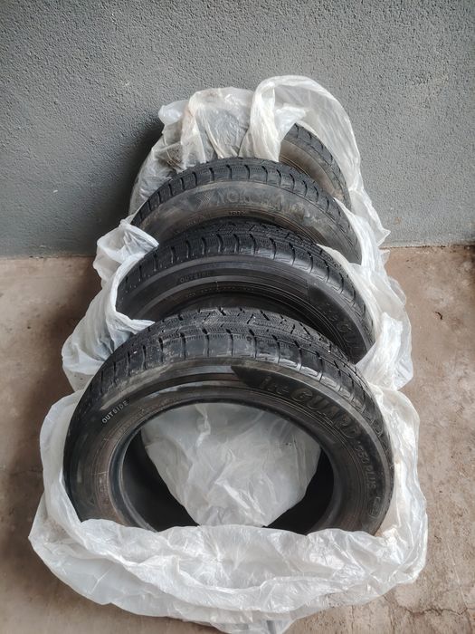 Продам липучки Yokohama 205/60 R16