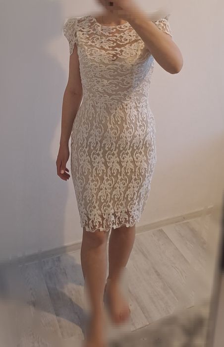 Rochie dantela crem, marimea 38