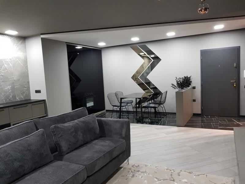 Дава се под наем Двустаен апартамент в София, Стрелбище - 76 кв.м за 484.5 € - Снимка #3