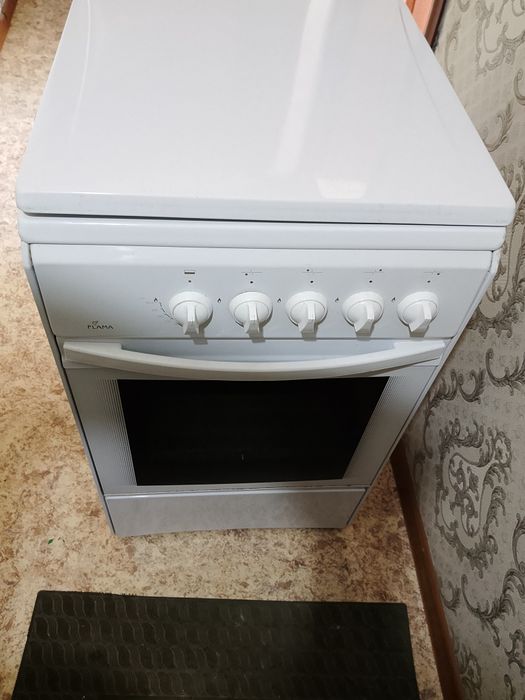 Продам газовую плиту